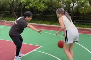 NBA球星，渡边雄太的妻子有多好看！吧友们觉得能打几分？